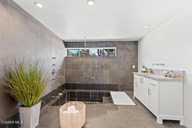 4 Bed Home for Sale in Thousand Oaks, California