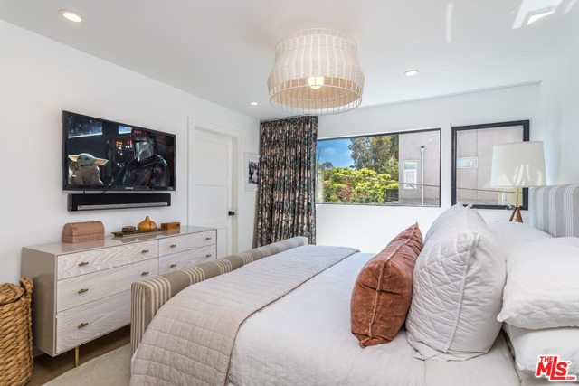 3 Bed Home for Sale in Venice, California