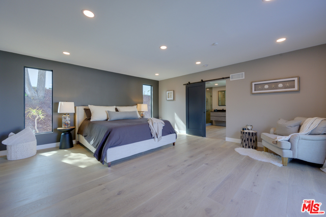 4 Bed Home for Sale in Encino, California