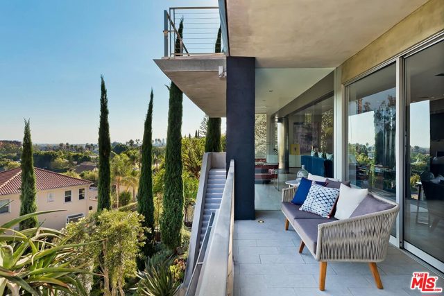 3 Bed Home for Sale in Los Angeles, California