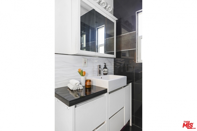 2 Bed Home for Sale in Los Angeles, California