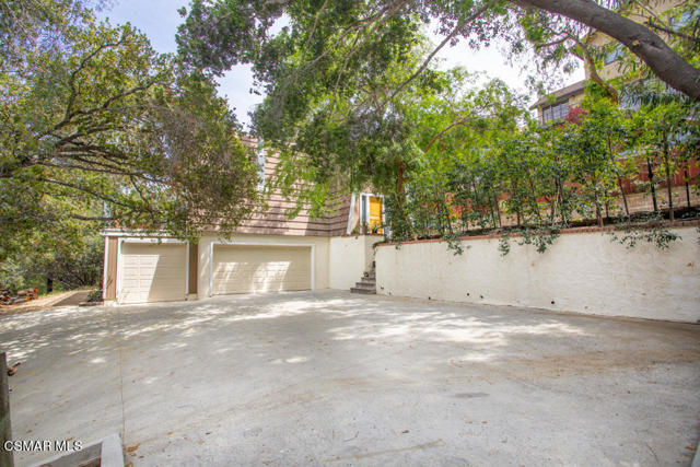 2 Bed Home for Sale in Calabasas, California