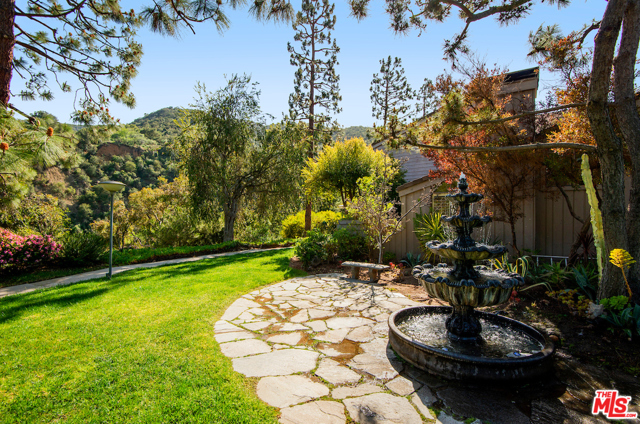 2 Bed Home for Sale in Pacific Palisades, California