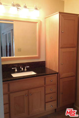 108 IRENA Avenue, Redondo Beach, California 90277, 2 Bedrooms Bedrooms, ,3 BathroomsBathrooms,Residential,Sold,IRENA,18322334