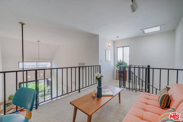 1 Bed Home for Sale in Playa del Rey, California