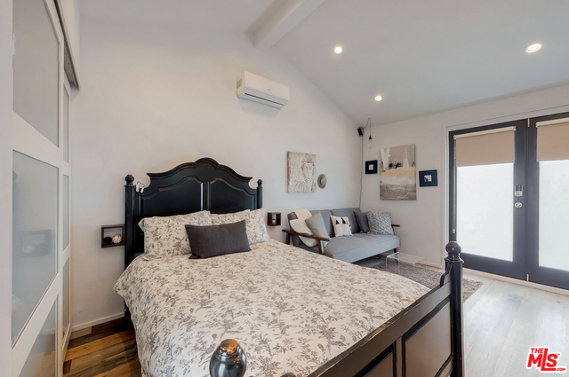3 Bed Home for Sale in Studio City, California
