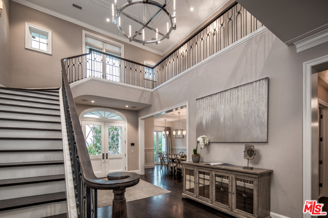 7 Bed Home for Sale in Los Angeles, California