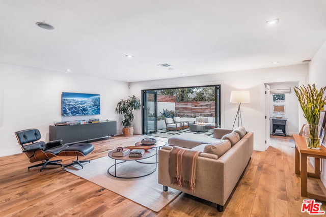 4 Bed Home for Sale in Venice, California