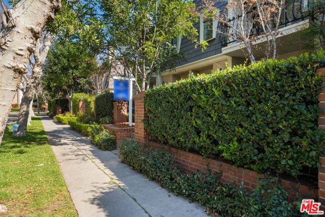 3 Bed Home for Sale in Los Angeles, California