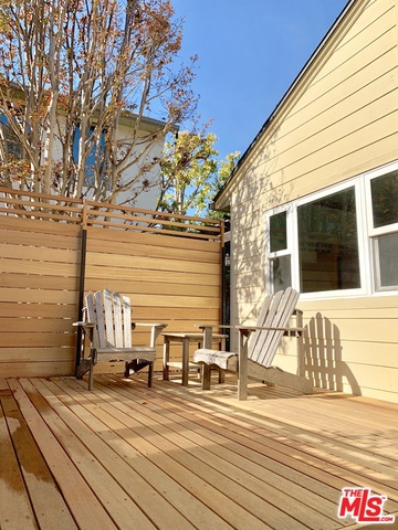 Photo of 14685 VALLEY VISTA #GH, Sherman Oaks, CA 91403