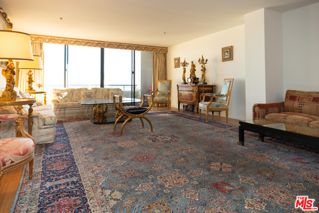 2 Bed Home for Sale in Los Angeles, California