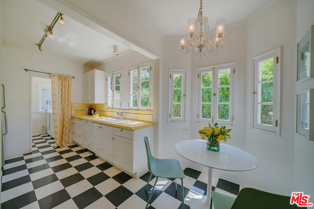 4 Bed Home for Sale in Los Angeles, California