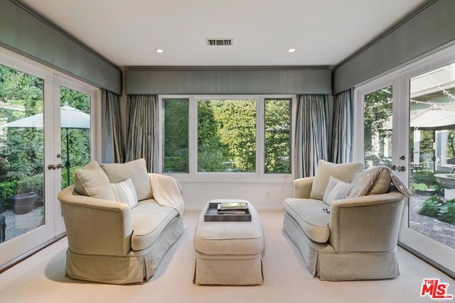 5 Bed Home for Sale in Pacific Palisades, California