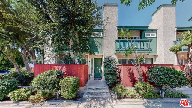 3 Bed Home for Sale in Studio City, California