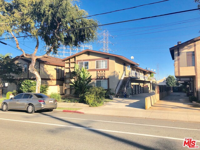 2513 GRANT Avenue, Redondo Beach, California 90278, ,Residential Income,Sold,GRANT,18398898