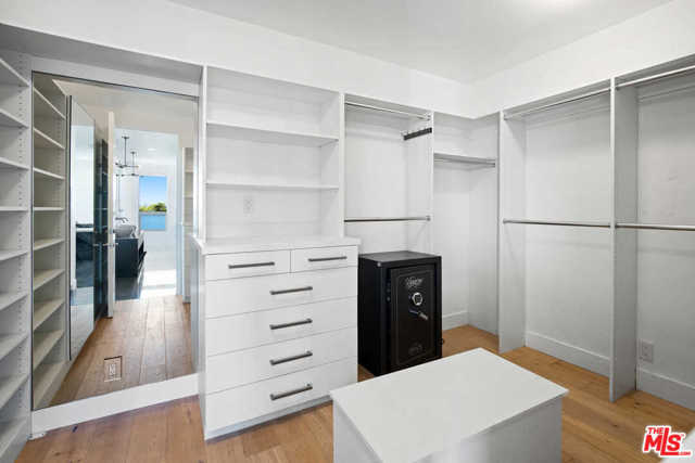 4 Bed Home for Sale in Pacific Palisades, California