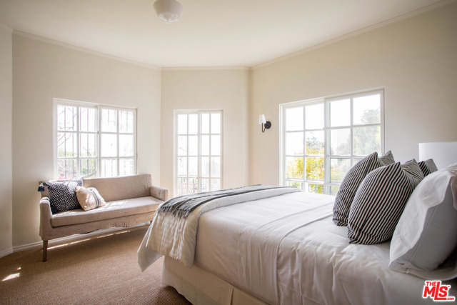 4 Bed Home for Sale in Los Angeles, California
