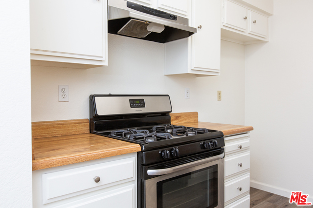 2 Bed Home for Sale in North Hollywood, California