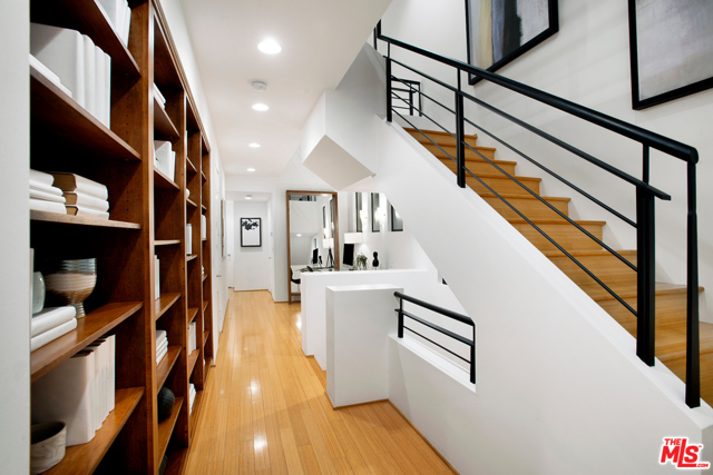 3 Bed Home for Sale in Venice, California