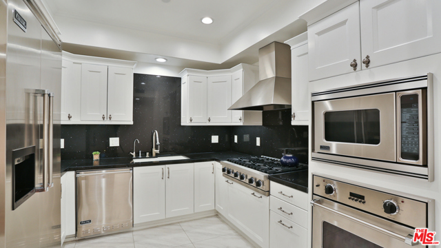 3 Bed Home for Sale in Beverly Hills, California