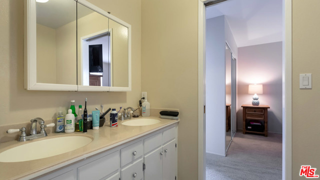 65 RANCHVIEW Road, Rolling Hills Estates, California 90274, 4 Bedrooms Bedrooms, ,3 BathroomsBathrooms,Residential,Sold,RANCHVIEW,18381840