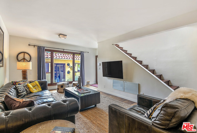 3 Bed Home for Sale in Venice, California