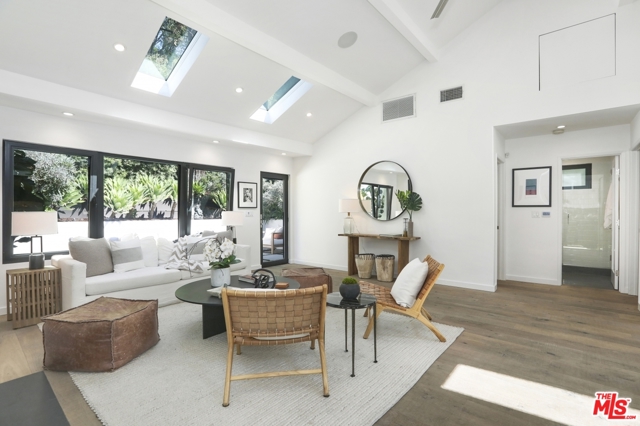 3 Bed Home for Sale in Los Angeles, California