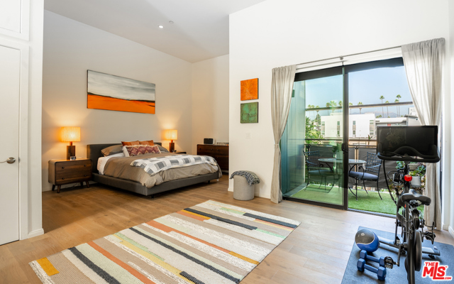 1 Bed Home for Sale in Los Angeles, California