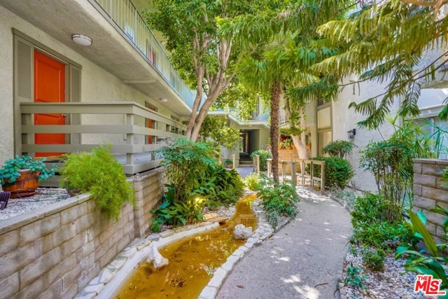 2 Bed Home for Sale in Studio City, California