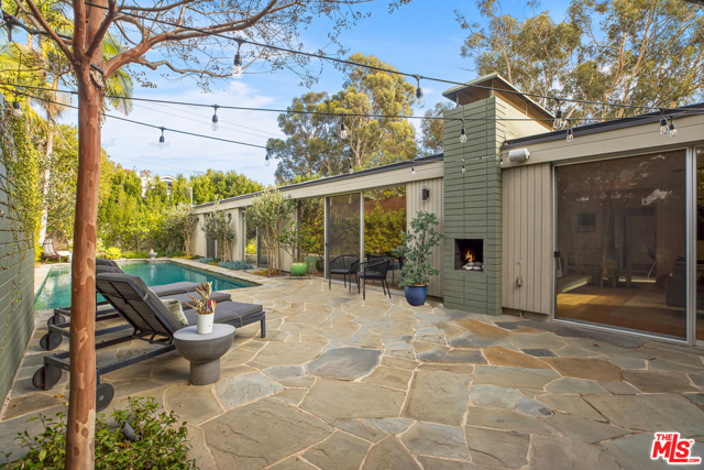 4 Bed Home for Sale in Los Angeles, California