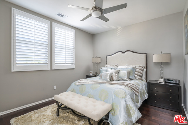 4 Bed Home for Sale in Lake Balboa, California
