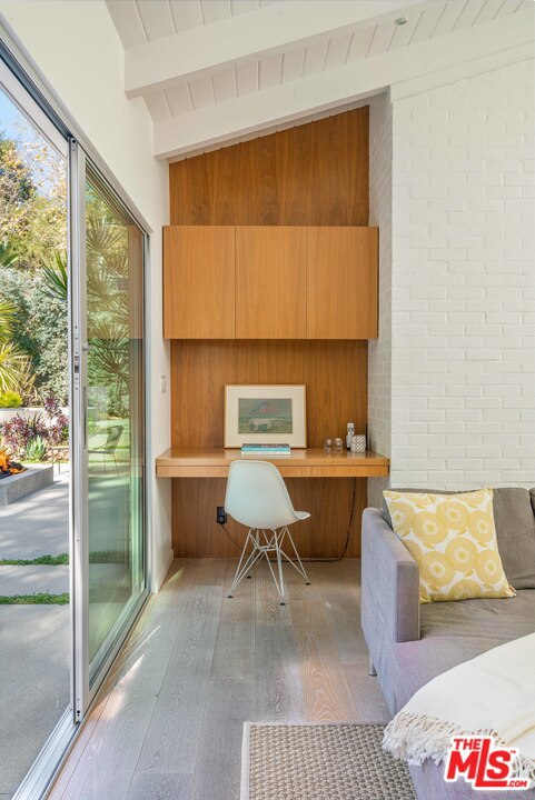 3 Bed Home for Sale in Los Angeles, California