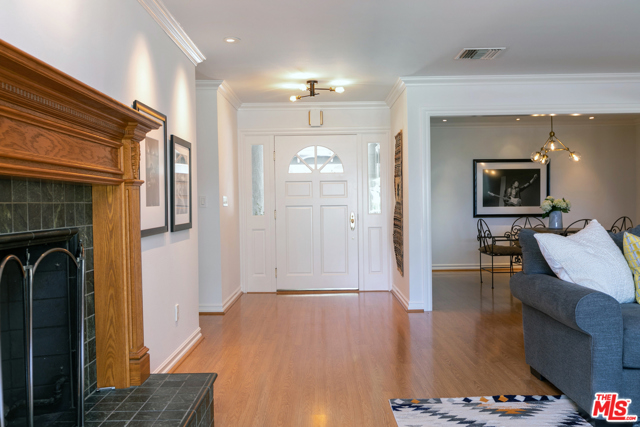 3 Bed Home for Sale in Studio City, California