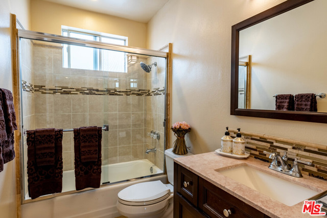 2 Bed Home for Sale in Sherman Oaks, California