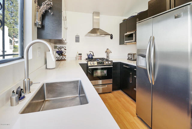 2 Bed Home for Sale in Agoura Hills, California