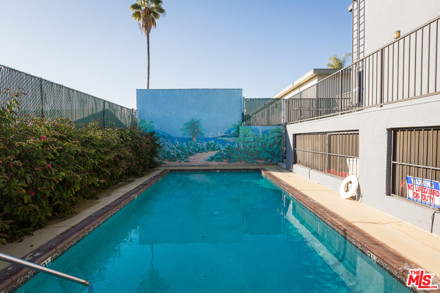 2 Bed Home for Sale in North Hollywood, California