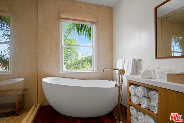 3 Bed Home for Sale in Santa Monica, California