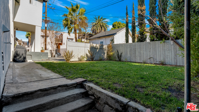 2 Bed Home for Sale in Los Angeles, California