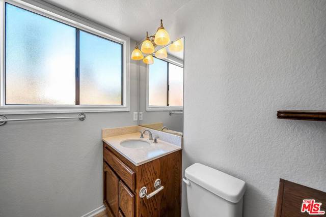 Powder Room - / Ba