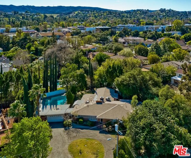 5 Bed Home for Sale in Encino, California