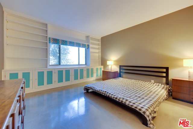 1 Bed Home for Sale in Los Angeles, California