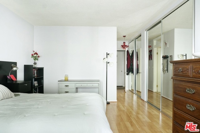 2 Bed Home for Sale in Culver City, California