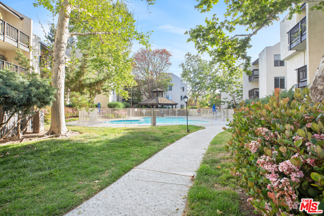 1 Bed Home for Sale in Culver City, California
