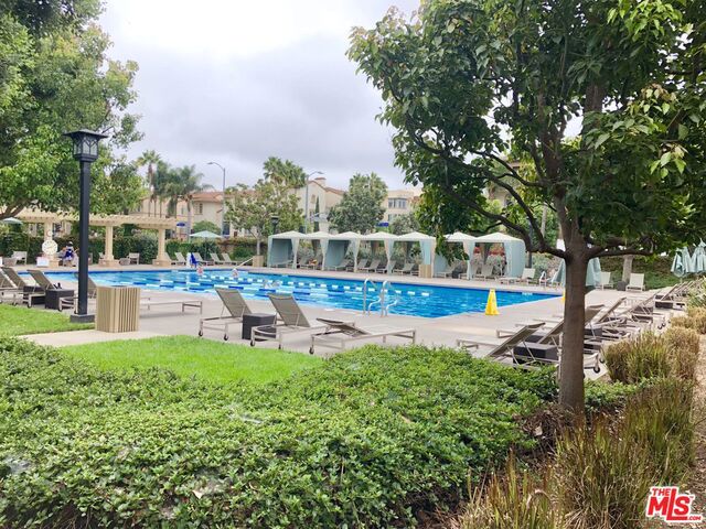3 Bed Home for Sale in Los Angeles, California