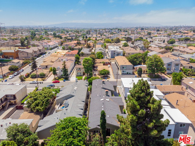 2417 CARNEGIE Lane, Redondo Beach, California 90278, 4 Bedrooms Bedrooms, ,3 BathroomsBathrooms,Residential,Sold,CARNEGIE,19491110