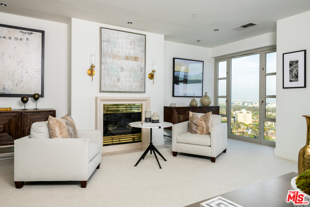 2 Bed Home for Sale in Los Angeles, California