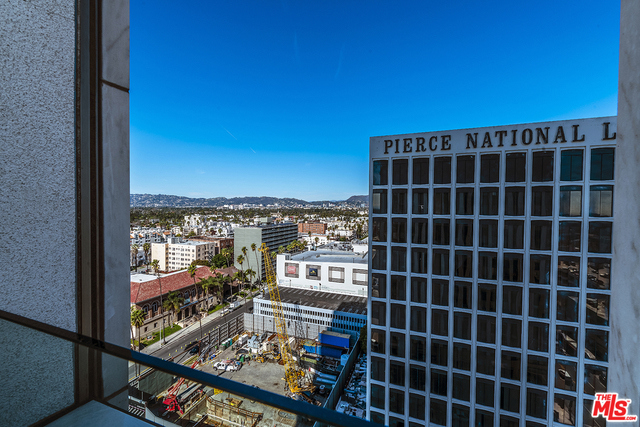 1 Bed Home for Sale in Los Angeles, California