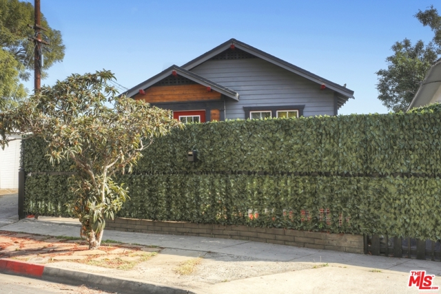 2 Bed Home for Sale in Los Angeles, California