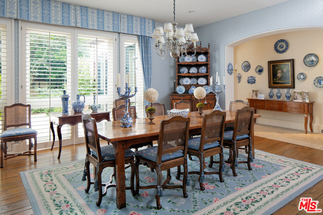 5 Bed Home for Sale in Los Angeles, California