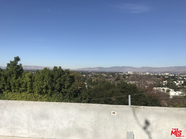 3 Bed Home for Sale in Studio City, California